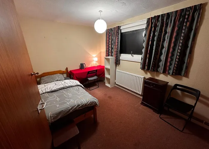 Best Place Single Bedroom Close To Uni And Shopping Center & Free Parking